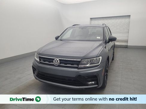 Used 2021 Volkswagen Tiguan SE R-Line image 1