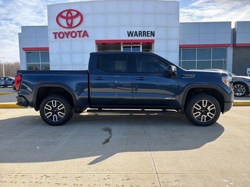 Used 2020 GMC Sierra 1500 AT4 w/ AT4 Premium Package AWD/4WD image 3