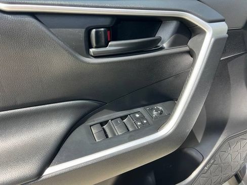 Used 2023 Toyota RAV4 LE AWD/4WD image 19