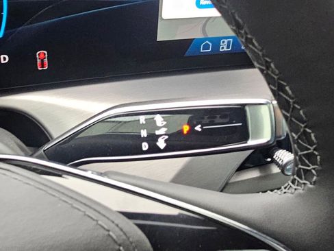 New 2026 Cadillac Vistiq Premium Luxury image 38