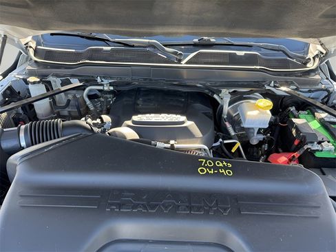 Used 2022 RAM 2500 Tradesman w/ Chrome Appearance Group image 34