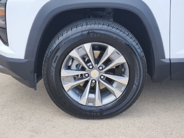 Used 2026 Chevrolet Equinox LT FWD image 17