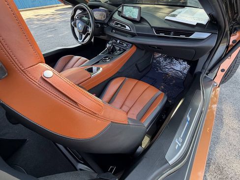 Used 2019 BMW i8 Roadster AWD/4WD image 35