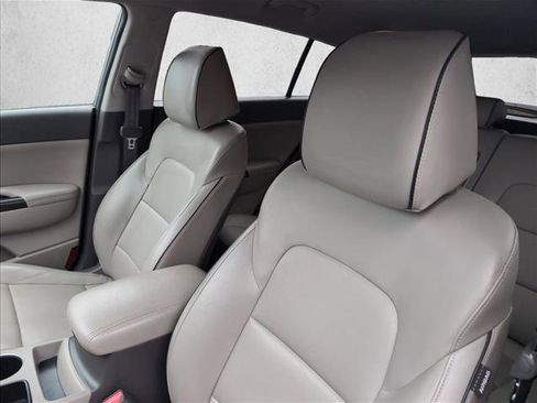 Used 2017 Kia Sportage EX image 10