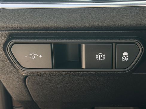 Used 2025 Kia K4 EX w/ GT-Line Sunroof Package FWD image 36