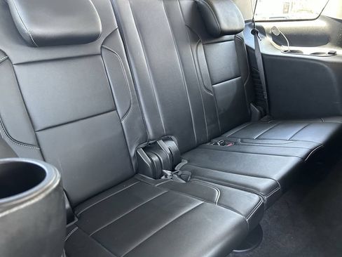 Used 2015 Chevrolet Tahoe LT w/ Luxury Package RWD image 14
