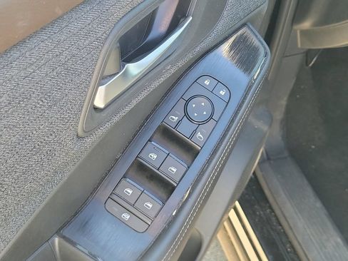 Used 2023 Nissan Rogue SV AWD/4WD image 19