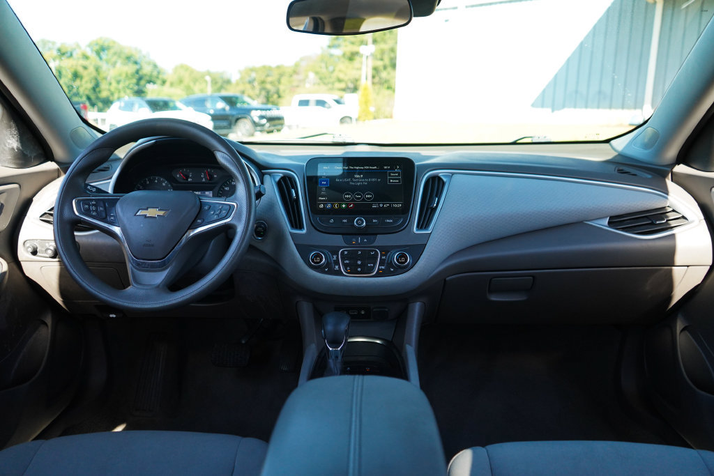 Used 2024 Chevrolet Malibu LT FWD image 10
