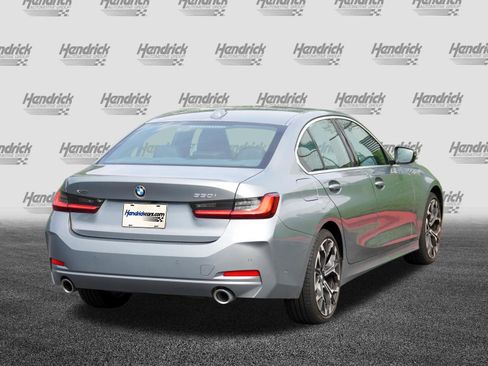 Used 2025 BMW 330i xDrive Sedan AWD/4WD image 8