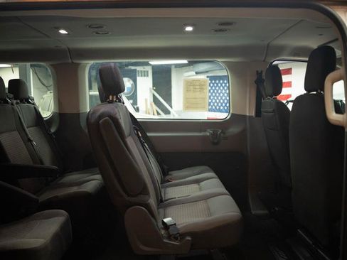 Used 2022 Ford Transit 350 XLT RWD image 14