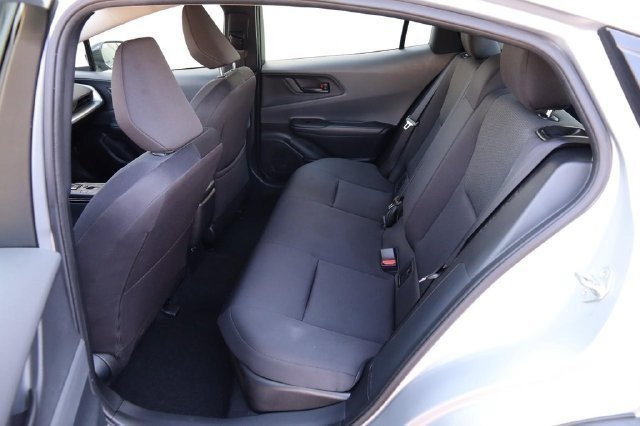 Certified 2025 Toyota Prius LE AWD/4WD image 9