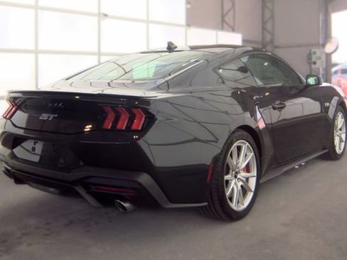 Used 2024 Ford Mustang GT Premium RWD image 3