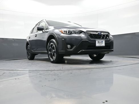 Used 2021 Subaru Crosstrek 2.0i Premium w/ Moonroof Package image 28