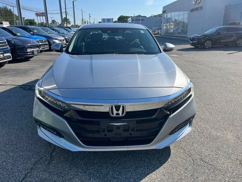 Used 2018 Honda Accord Touring image 8