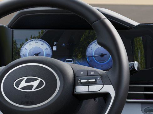 New 2026 Hyundai Elantra Limited FWD image 14