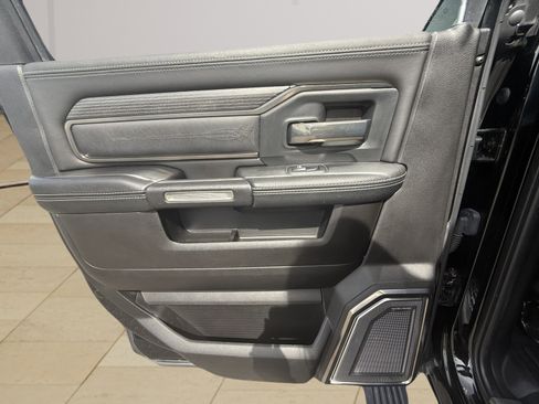 Used 2019 RAM 2500 Limited image 28