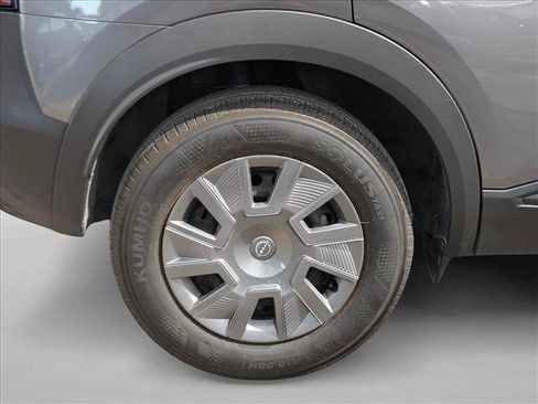 Used 2025 Nissan Kicks S AWD/4WD image 19