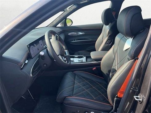 Used 2026 Genesis GV70 3.5T Sport Prestige image 10