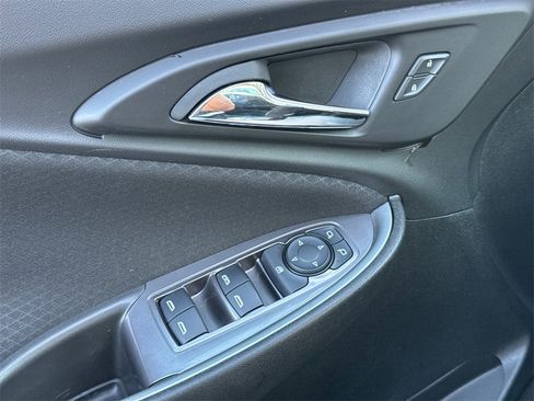 Used 2023 Chevrolet Malibu LT image 29