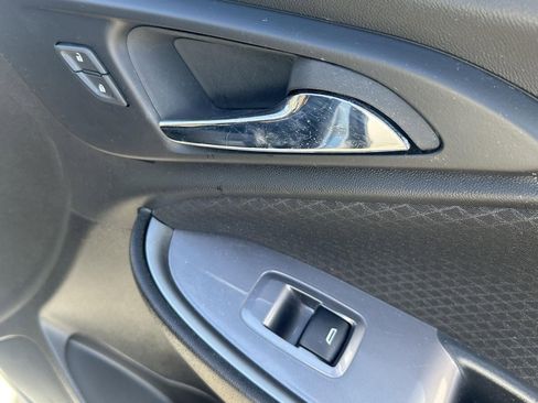 Used 2024 Chevrolet Malibu LT image 37