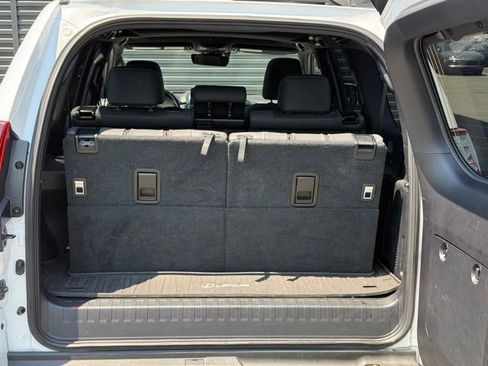 Used 2022 Lexus GX 460 w/ Black Line Special Edition AWD/4WD image 26