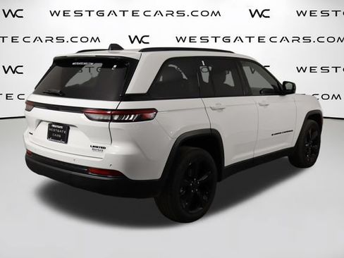 Used 2023 Jeep Grand Cherokee Limited w/ Black Appearance Package AWD/4WD image 52