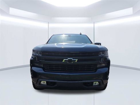 Used 2019 Chevrolet Silverado 1500 RST AWD/4WD image 2