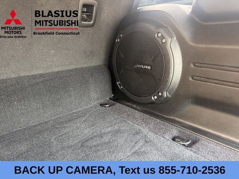 Used 2024 Jeep Wrangler Unlimited w/ Convenience Group AWD/4WD image 13