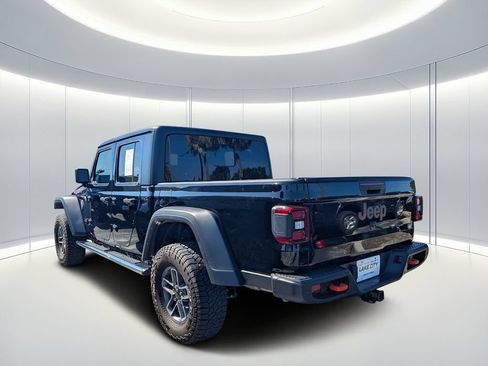 Used 2024 Jeep Gladiator Mojave w/ Technology Group AWD/4WD image 4