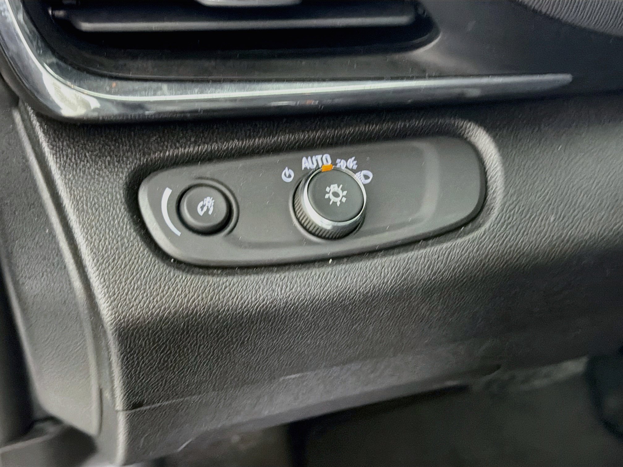Used 2026 Buick Envista Preferred FWD image 17