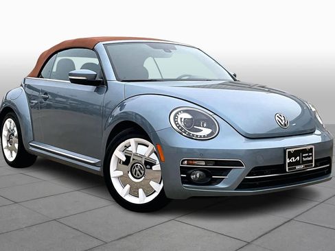 Used 2019 Volkswagen Beetle 2.0T Final Edition SEL image 2