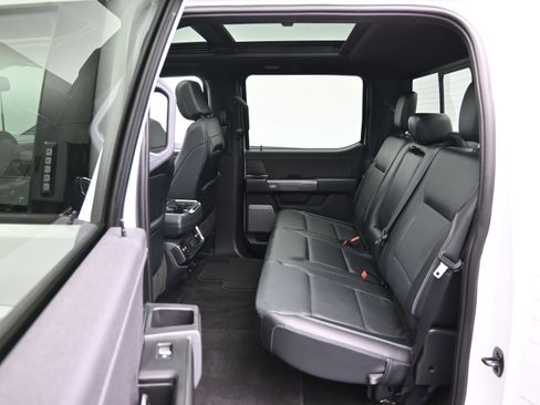 Used 2022 Ford F150 Lariat w/ Equipment Group 502A High image 11