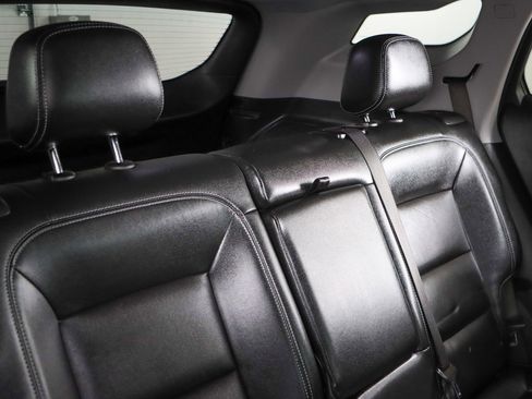 Used 2024 GMC Terrain SLT FWD image 27