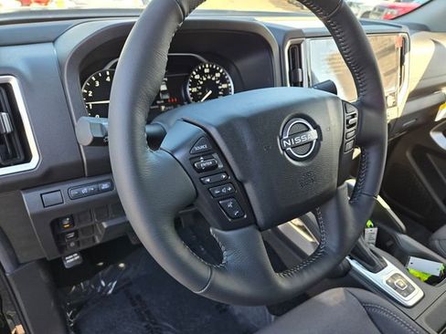 New 2026 Nissan Frontier SV image 7