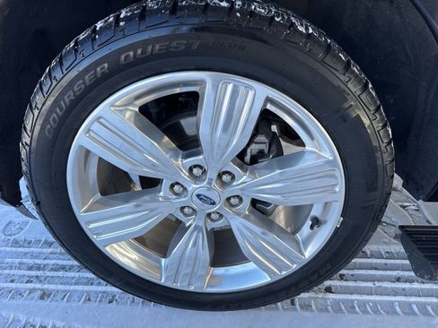 Certified 2023 Ford Expedition Max Platinum image 19