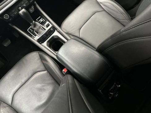 Used 2022 Jeep Compass Latitude AWD/4WD image 24