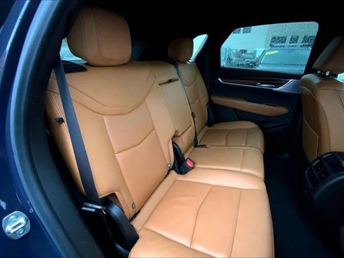 Used 2025 Cadillac XT5 Premium Luxury image 27