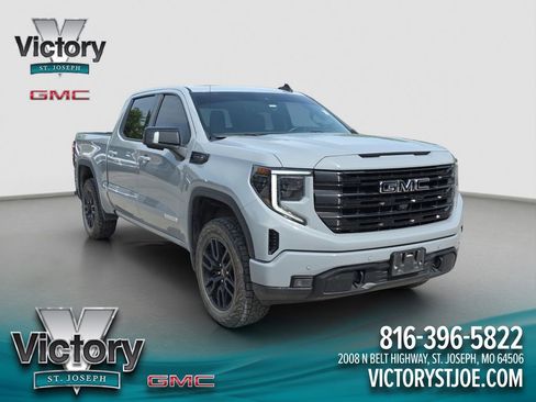 Used 2024 GMC Sierra 1500 Elevation w/ Elevation Premium Package AWD/4WD image 1