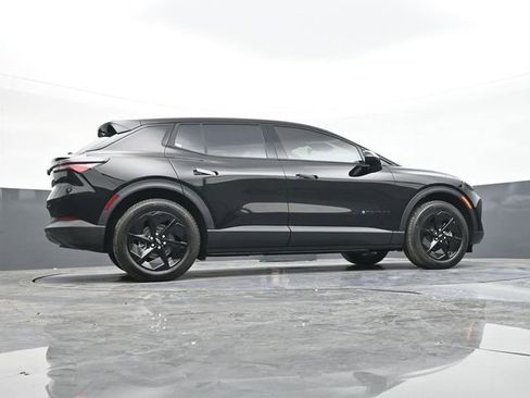 New 2026 Chevrolet Equinox EV LT image 42