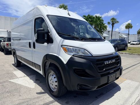Used 2023 RAM ProMaster 2500 FWD image 1