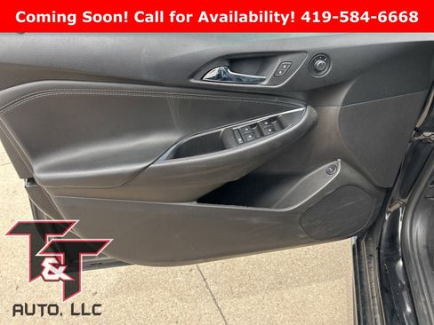 Used 2018 Chevrolet Cruze Premier w/ RS Package FWD image 8