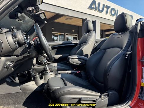 Used 2019 MINI Cooper S w/ Signature Upholstery Package FWD image 18