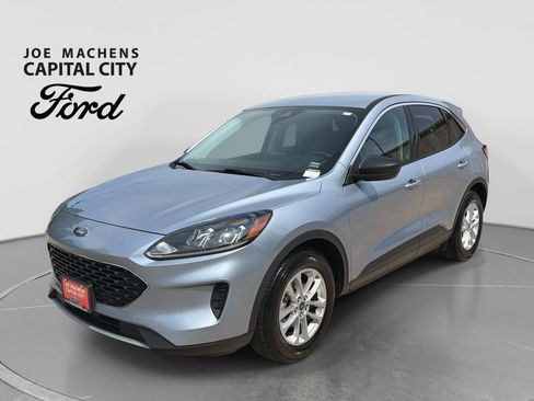 Used 2022 Ford Escape SE w/ Convenience Package FWD image 9