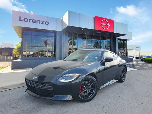 Certified 2024 Nissan Z Performance w/ Floor Mat Package image 1