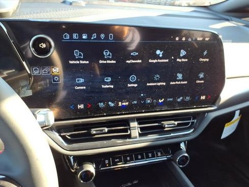New 2026 Chevrolet Equinox EV RS w/ Active Safety Package 3 AWD/4WD image 13