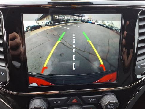 Used 2019 Jeep Grand Cherokee High Altitude image 19