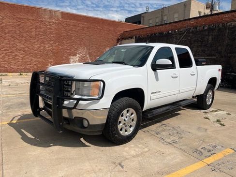 Used 2013 GMC Sierra 2500 SLT w/ Entertainment Package image 1
