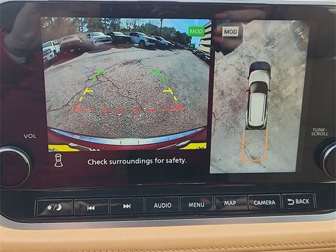 Used 2023 Nissan Rogue Platinum w/ Platinum Premium Package image 15