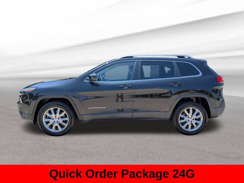 Used 2016 Jeep Cherokee Limited w/ Trailer Tow Group AWD/4WD image 12