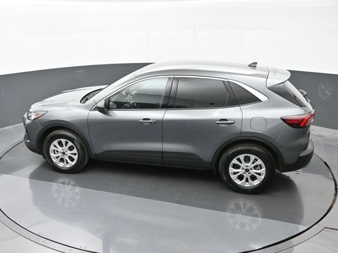 Used 2024 Ford Escape Active image 32